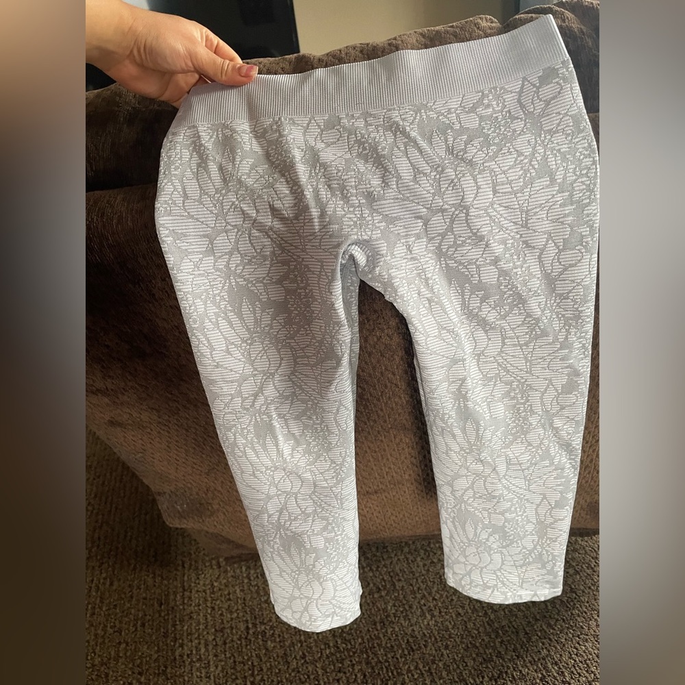 Fabletics white floral leggings